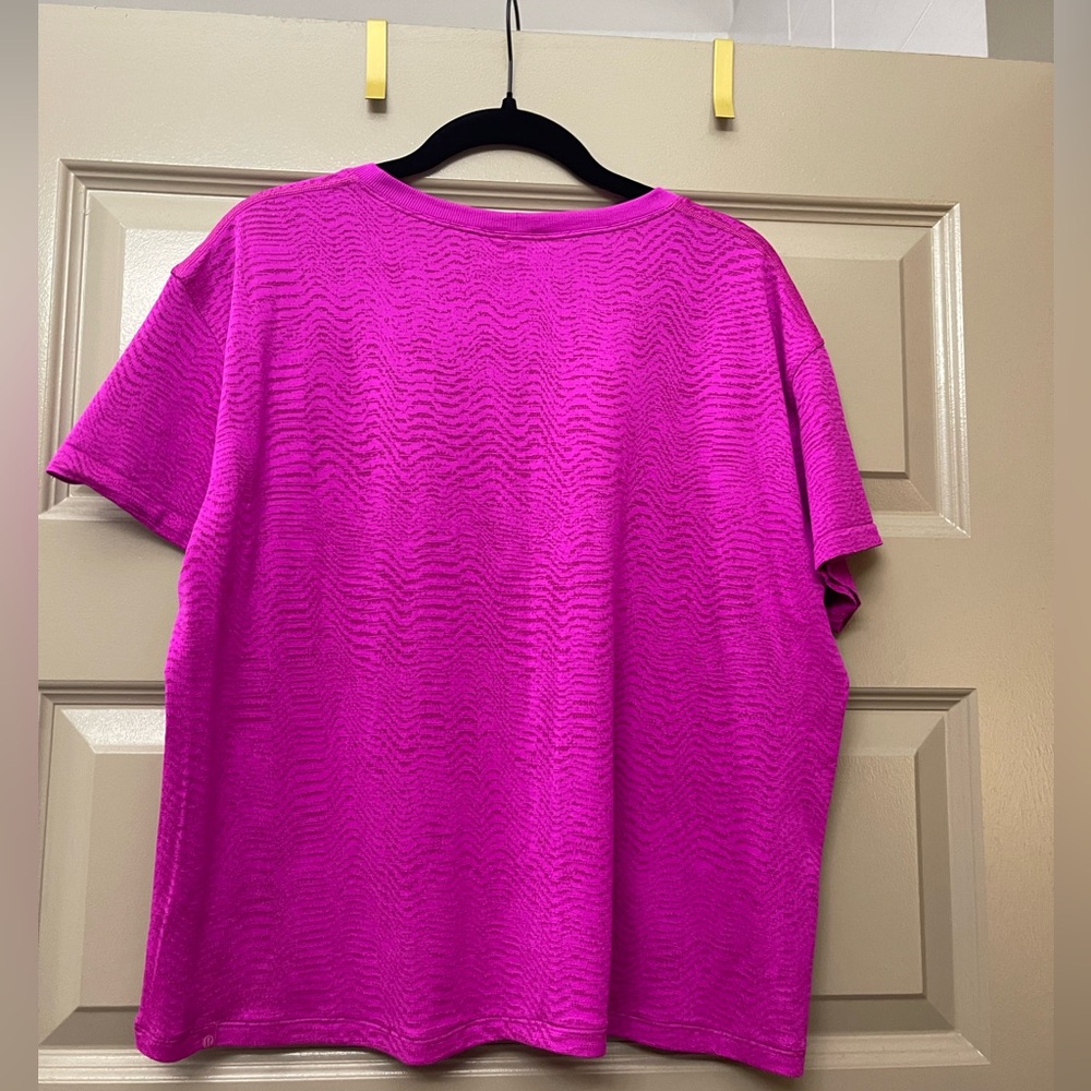Train to be short sleeve shirt